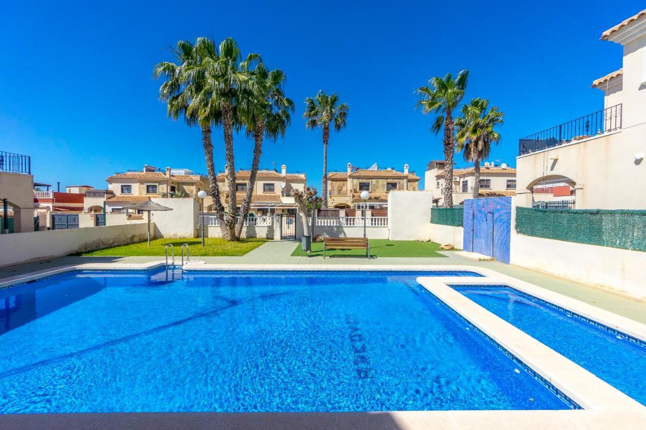 Fh Mediterraneo Torrevieja Exterior photo